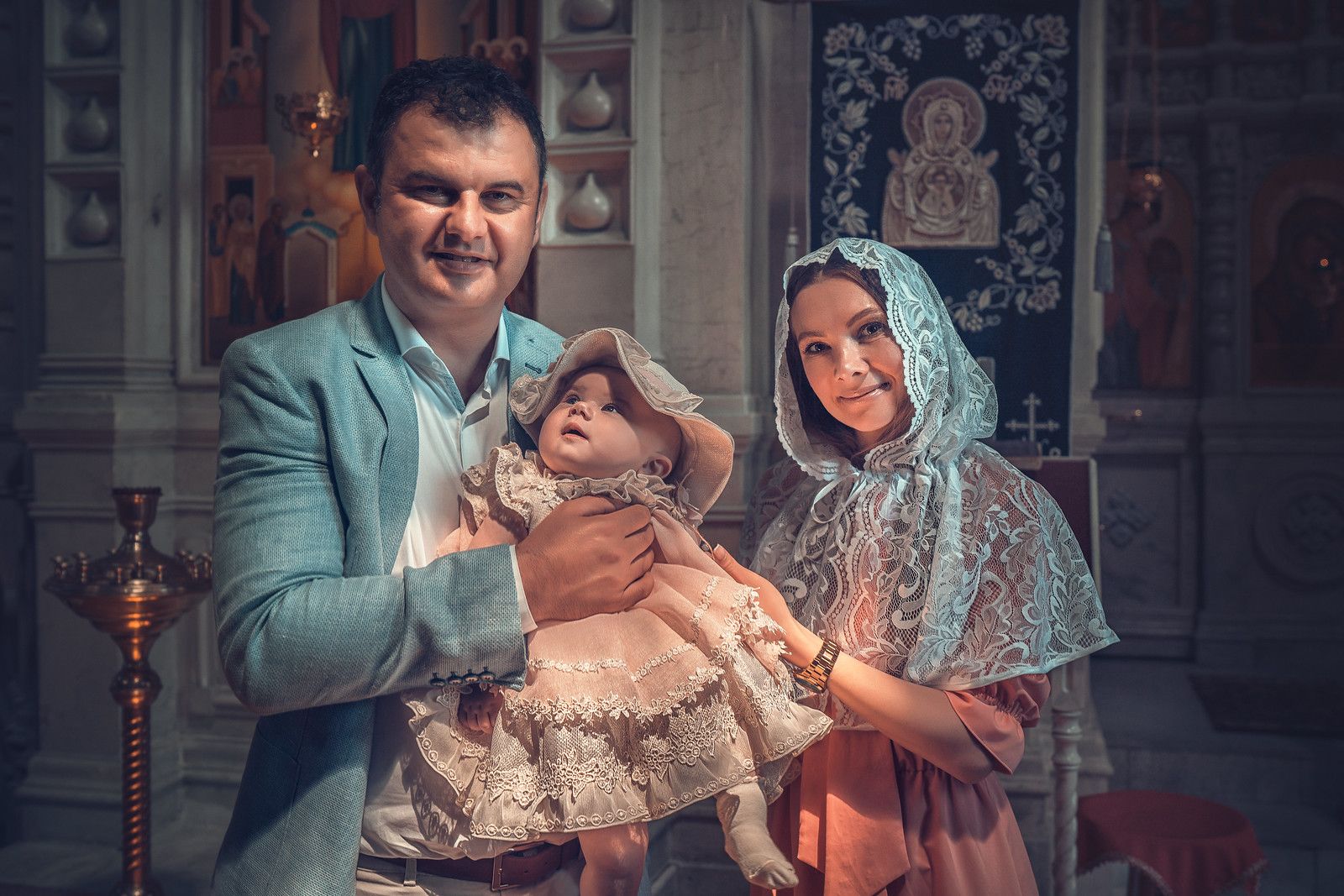 Съёмка младенцев в Новочеркасском храме Александра Невского