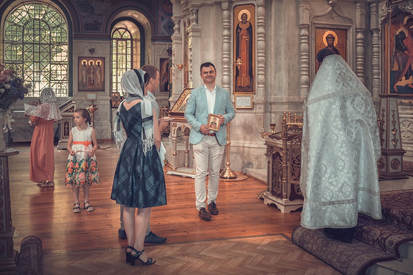 Съёмка младенцев в Новочеркасском храме Александра Невского