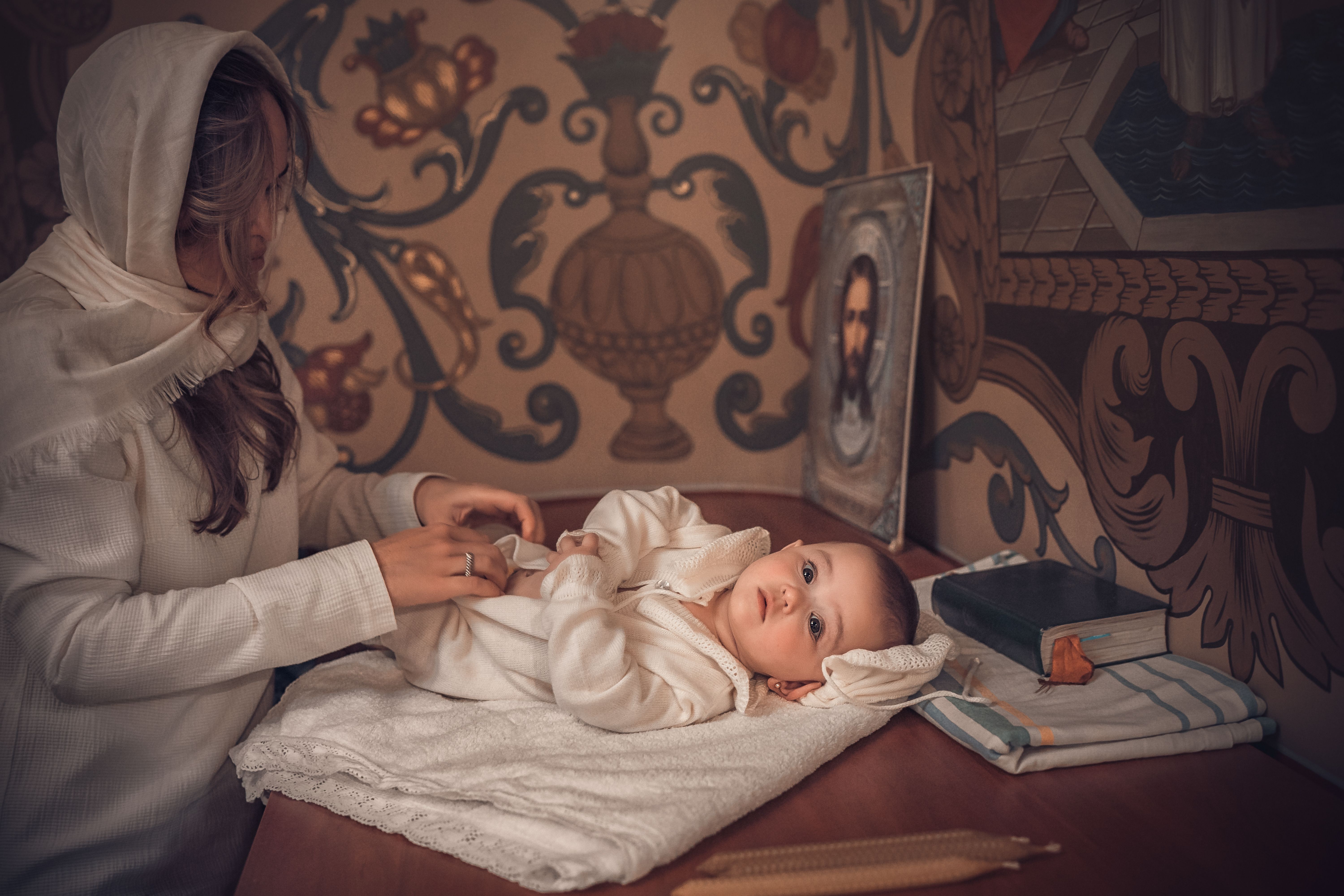 Фото крещения в храме Живоначальной Троицы на Воробьевых горах