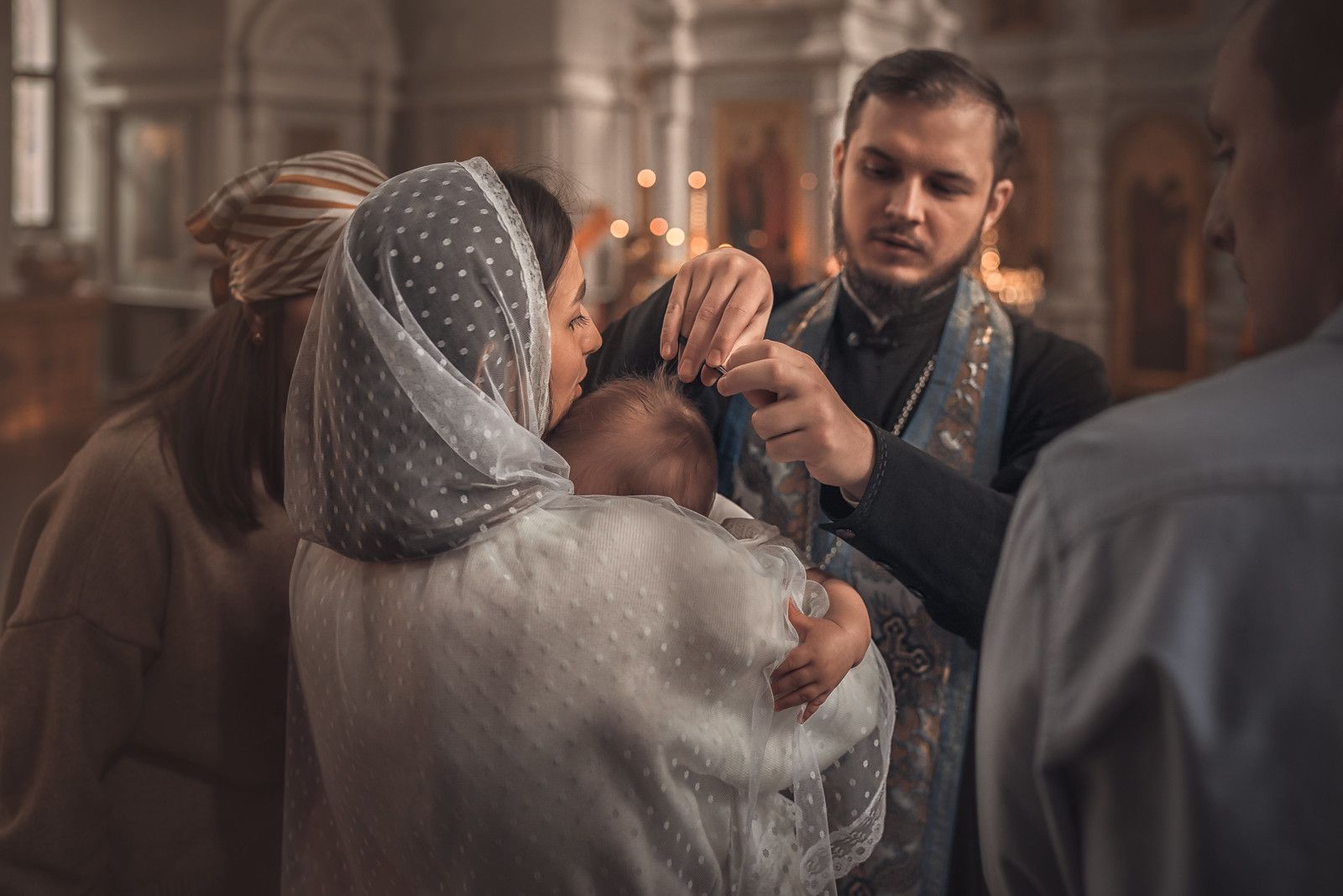 Таинство крещения в Старо-Покровском храме