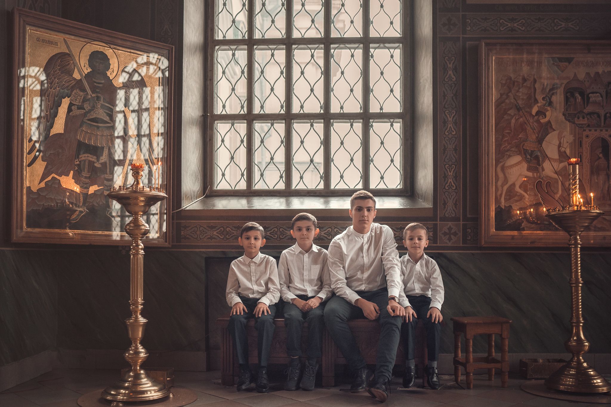 дети в храме
