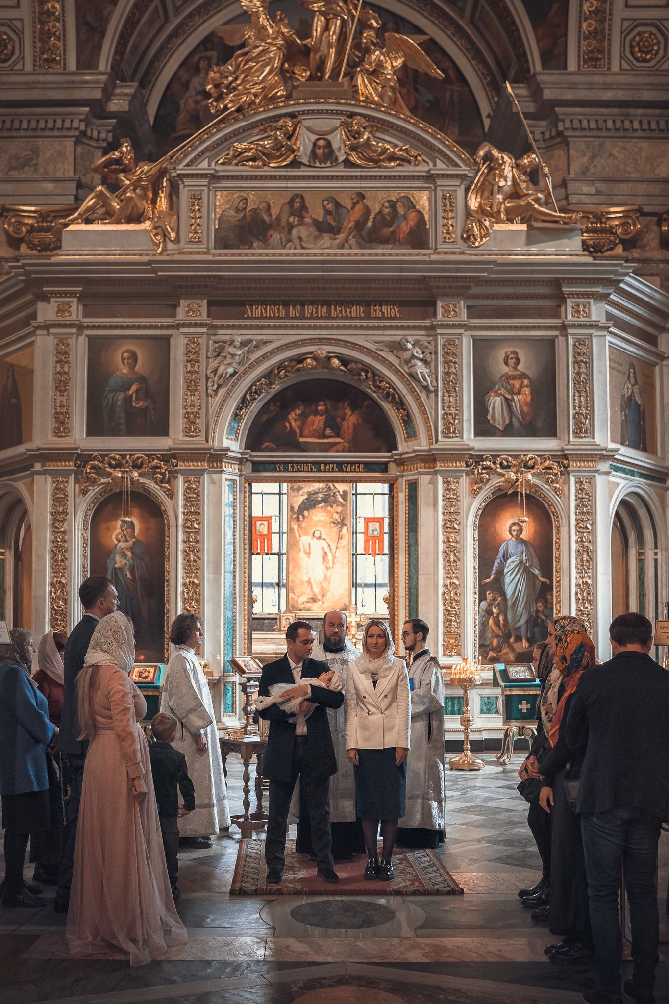 Таинство крещения в Исаакиевском соборе