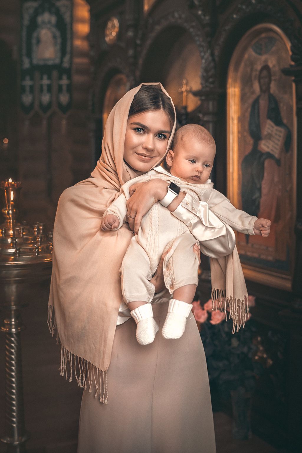 Таинство крещения в храме Александра Невского