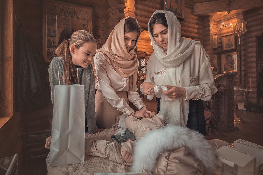 Таинство крещения в храме Александра Невского