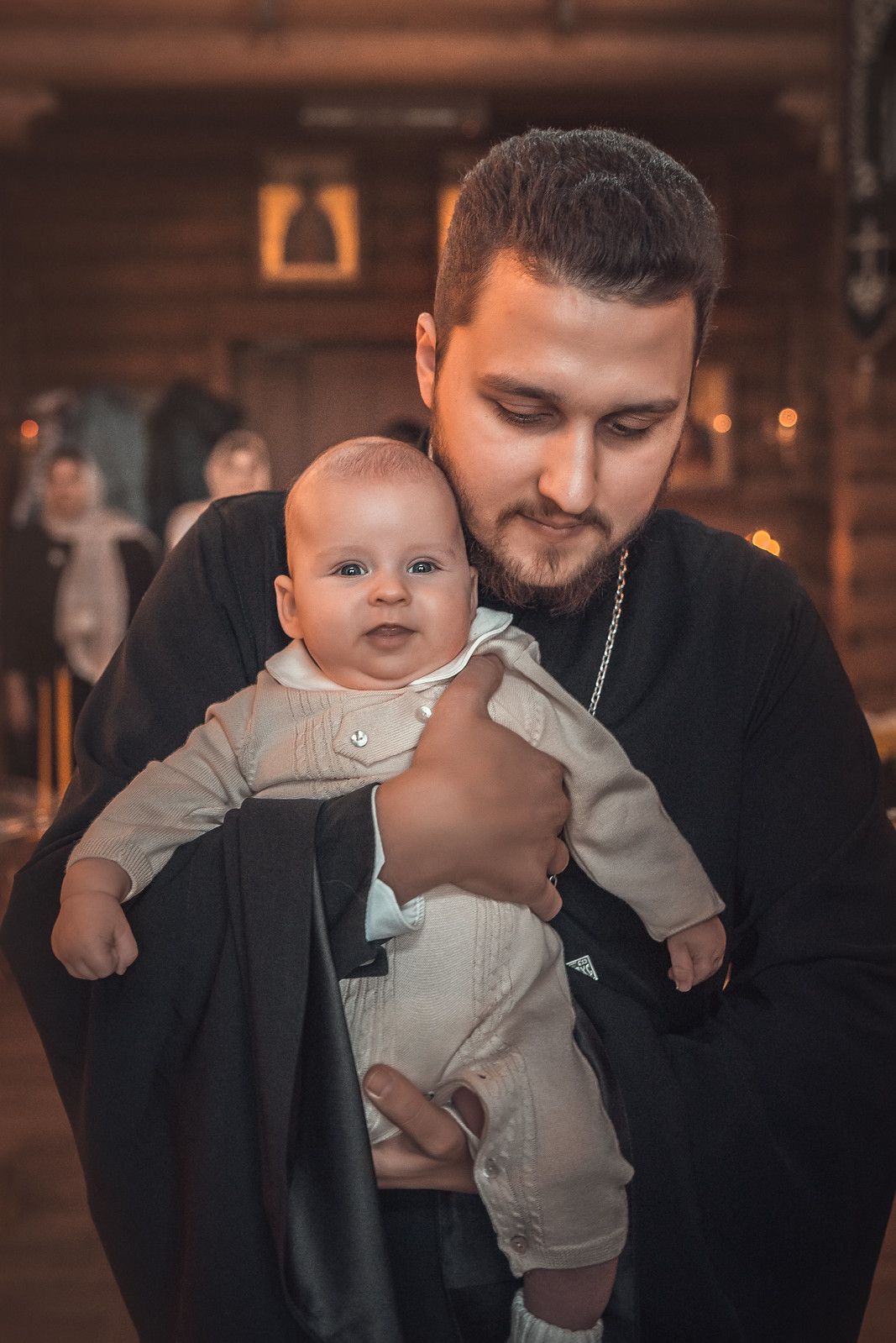 Таинство крещения в храме Александра Невского