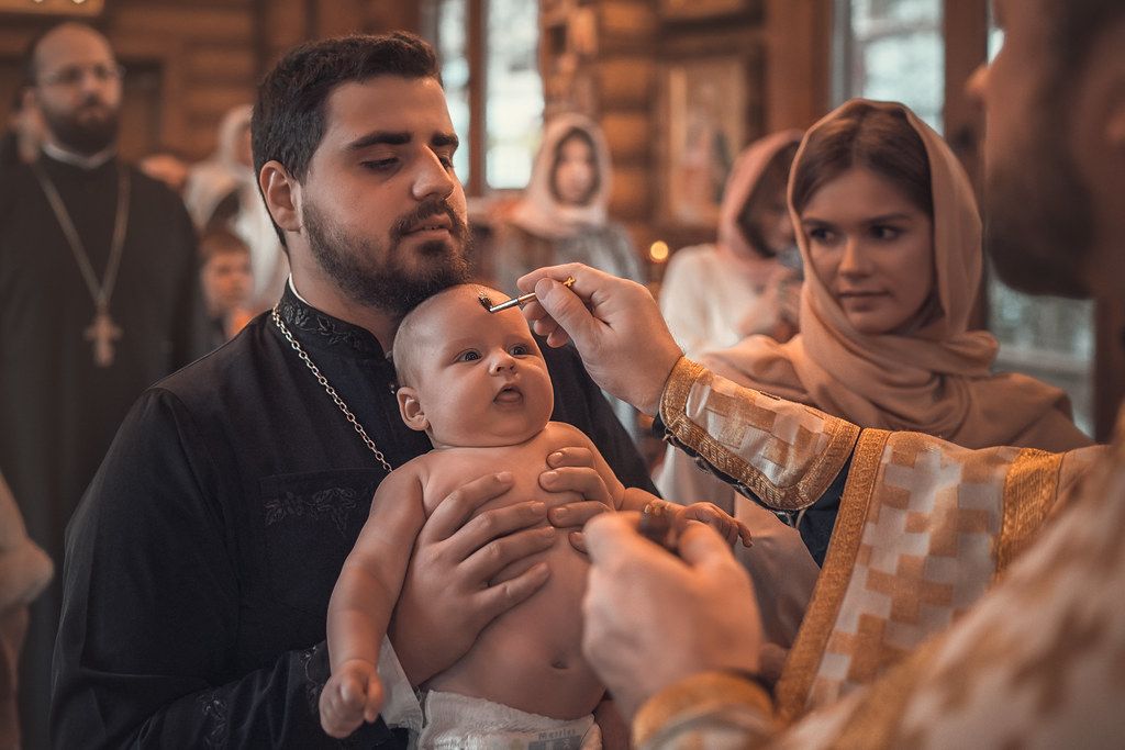 Таинство крещения в храме Александра Невского