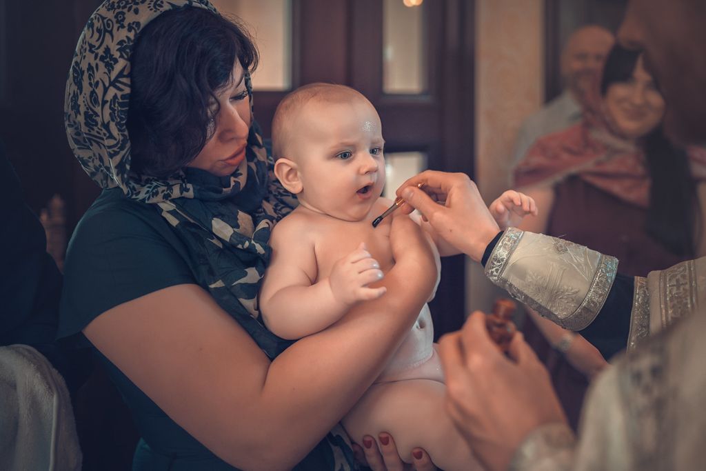 Таинство крещения в храме-колокольне в Токсово