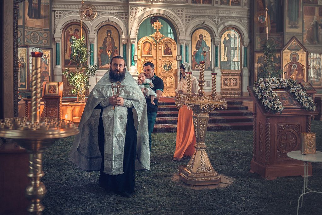 Именины в мае: крещение по святцам. Крестный ход в храме Преполовения Пятидесятницы