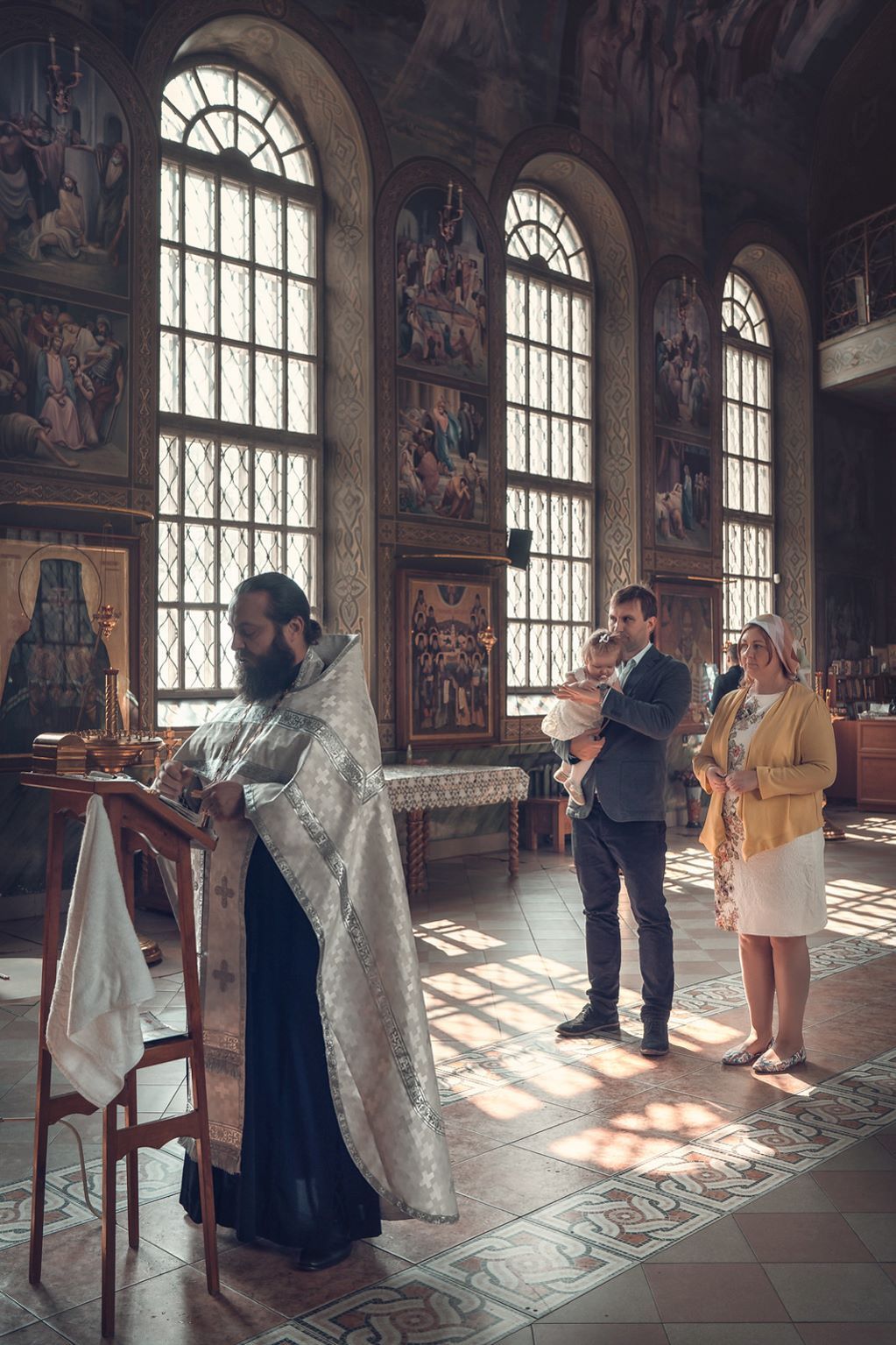 Именины в июне: крещение по святцам. Оглашение в храме Преполовения Пятидесятницы