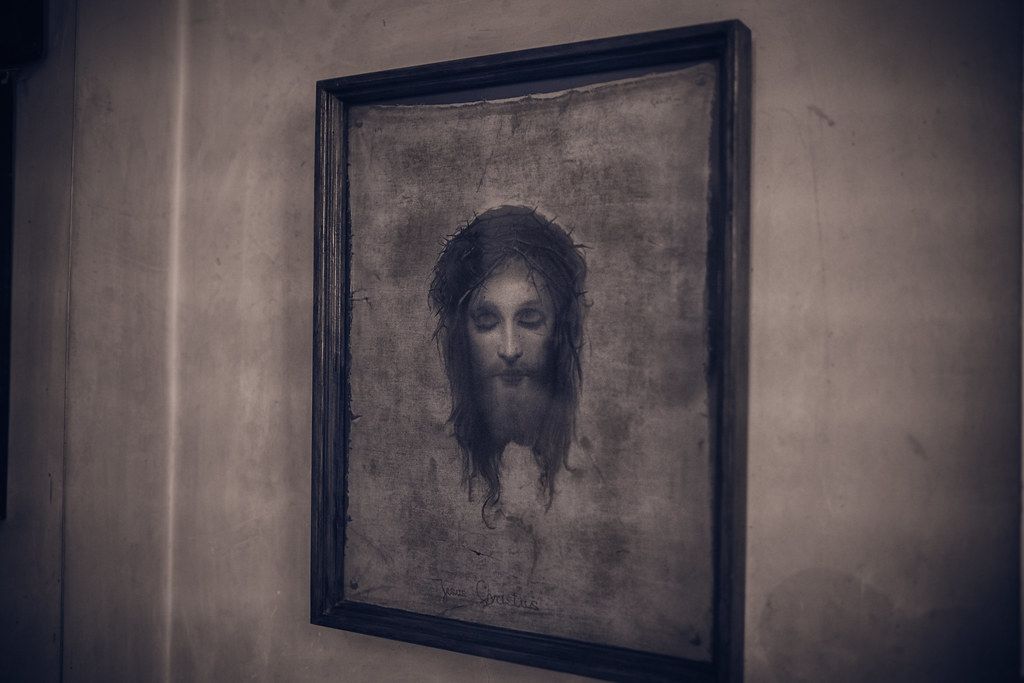 Моргающий Иисус