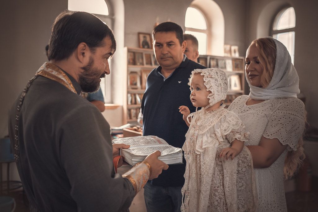 Крещение в Кропоткинском храме апостолов Петра и Павла