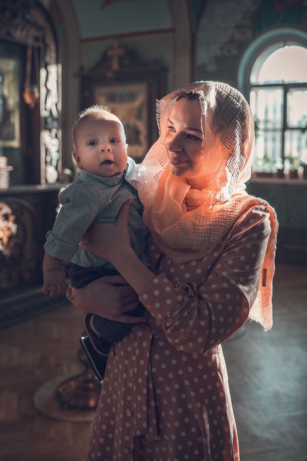 Таинство крещения в Питерском храме Шестоковской иконы Божией Матери