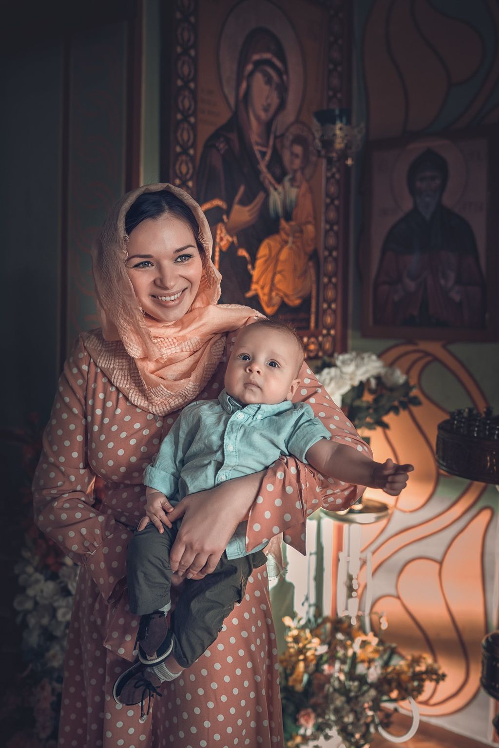 Таинство крещения в Питерском храме Шестоковской иконы Божией Матери