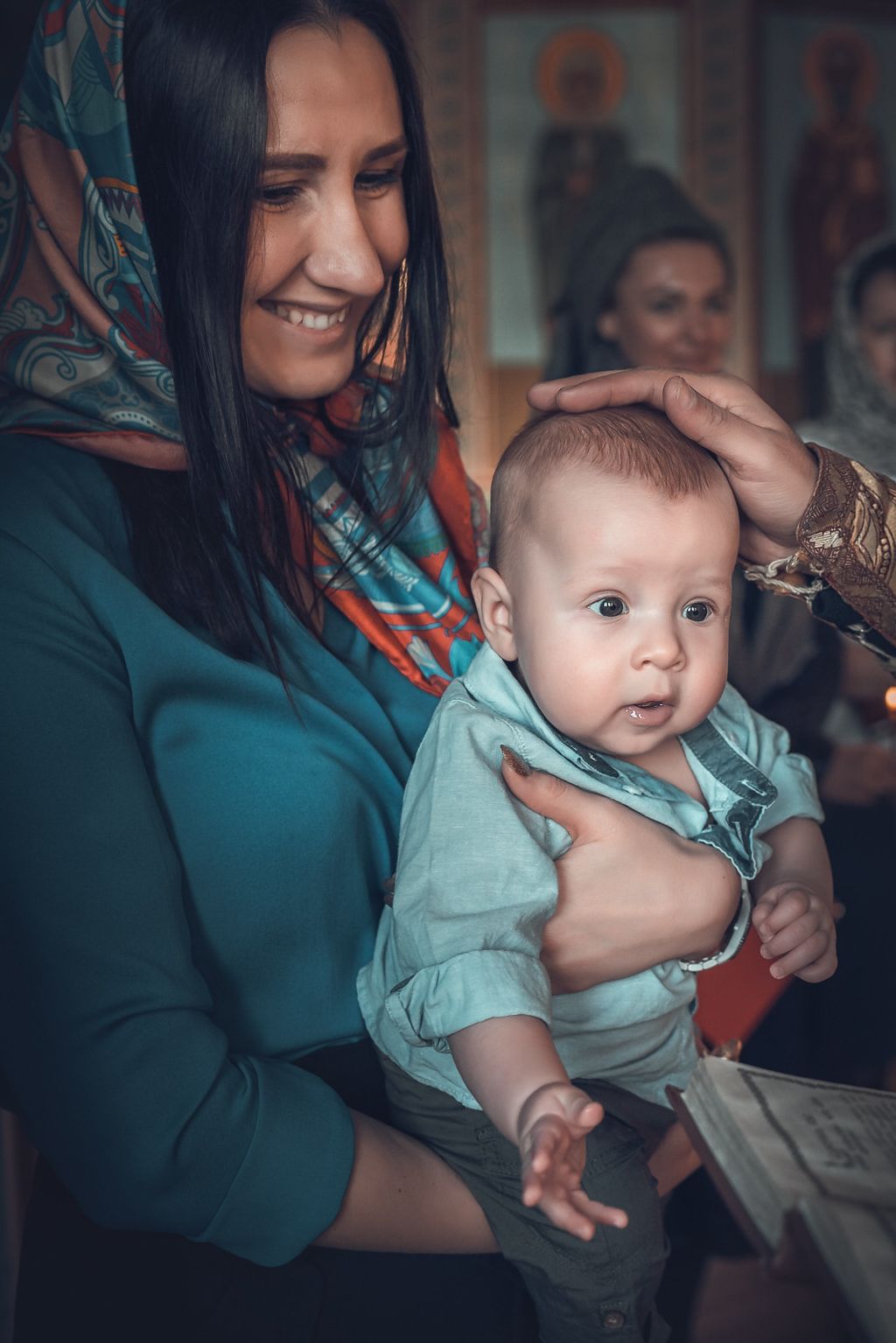 Таинство крещения в Питерском храме Шестоковской иконы Божией Матери