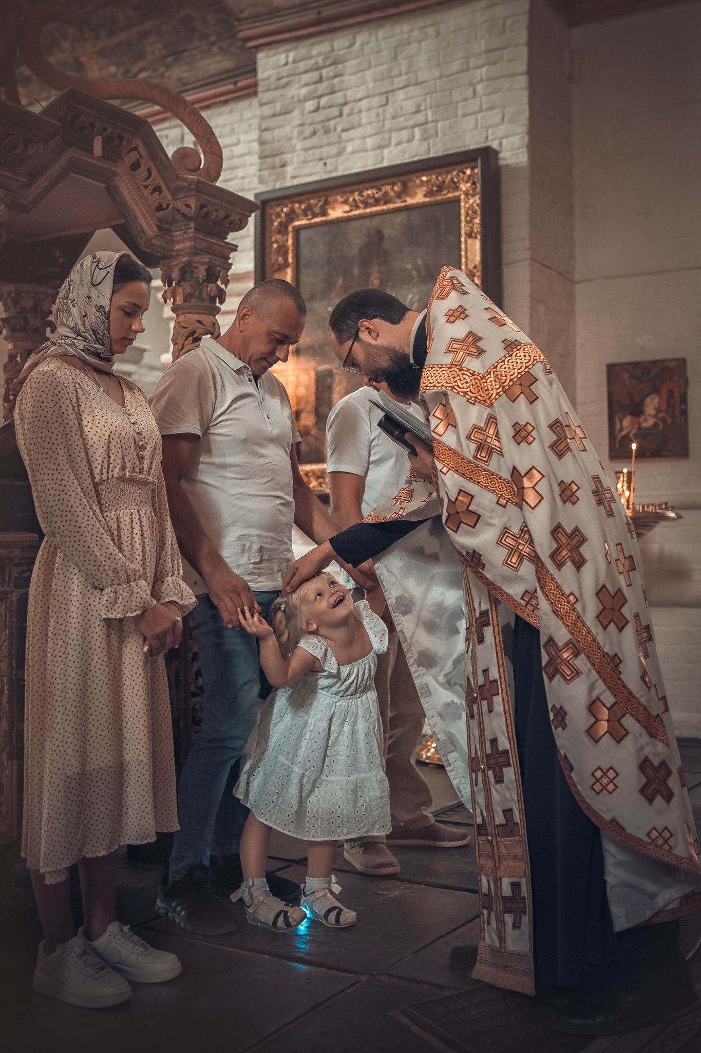 Съёмка крещения дошкольников в Старочеркасском соборе