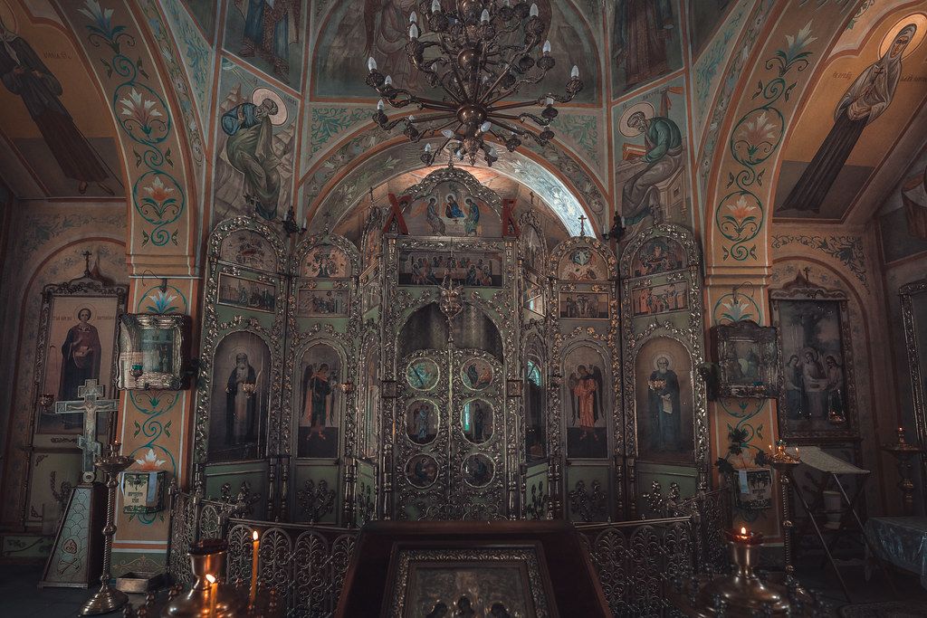 Троицкий храм на Международной